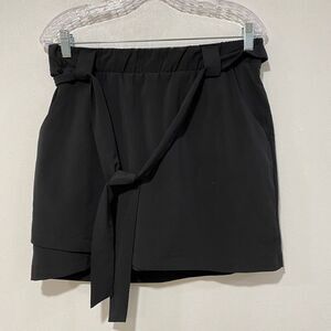 Athleta Black Belted Skort Size Medium Activewear Skirt with Shorts